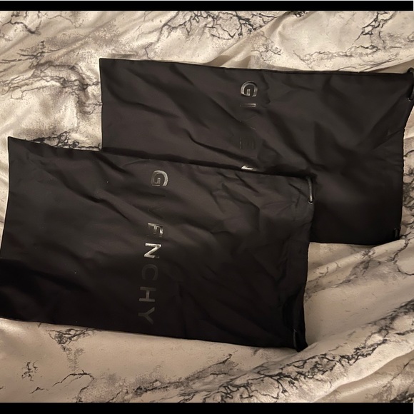 dust bag givenchy